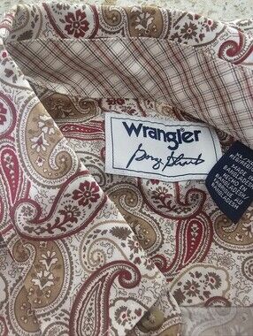 Men's Wrangler Size XL Paisley Button-Up Shirt in Red & Tan
